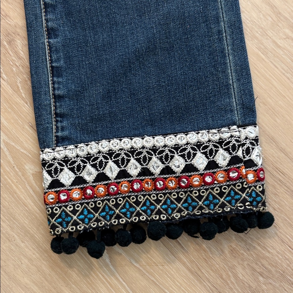 Blank NYC Kick Flare Embellished Boho Jeans Size 26